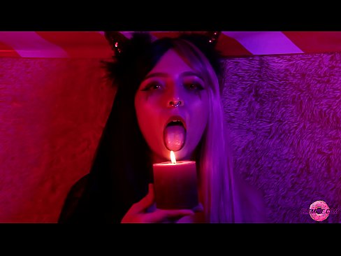 ❤️ Μια παθιασμένη πίπα από ένα σέξι Succubus με ένα σπέρμα στο στόμα της. Πλάκες, στο el.pornolemon.ru